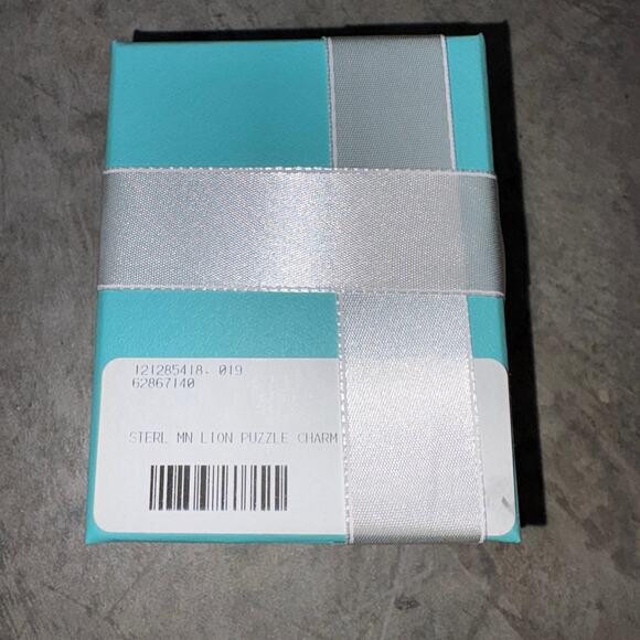 RARE Tiffany & Co. Save The Wild Lion Charm with PACKAGING BRAND NEW - Picture 8 of 13